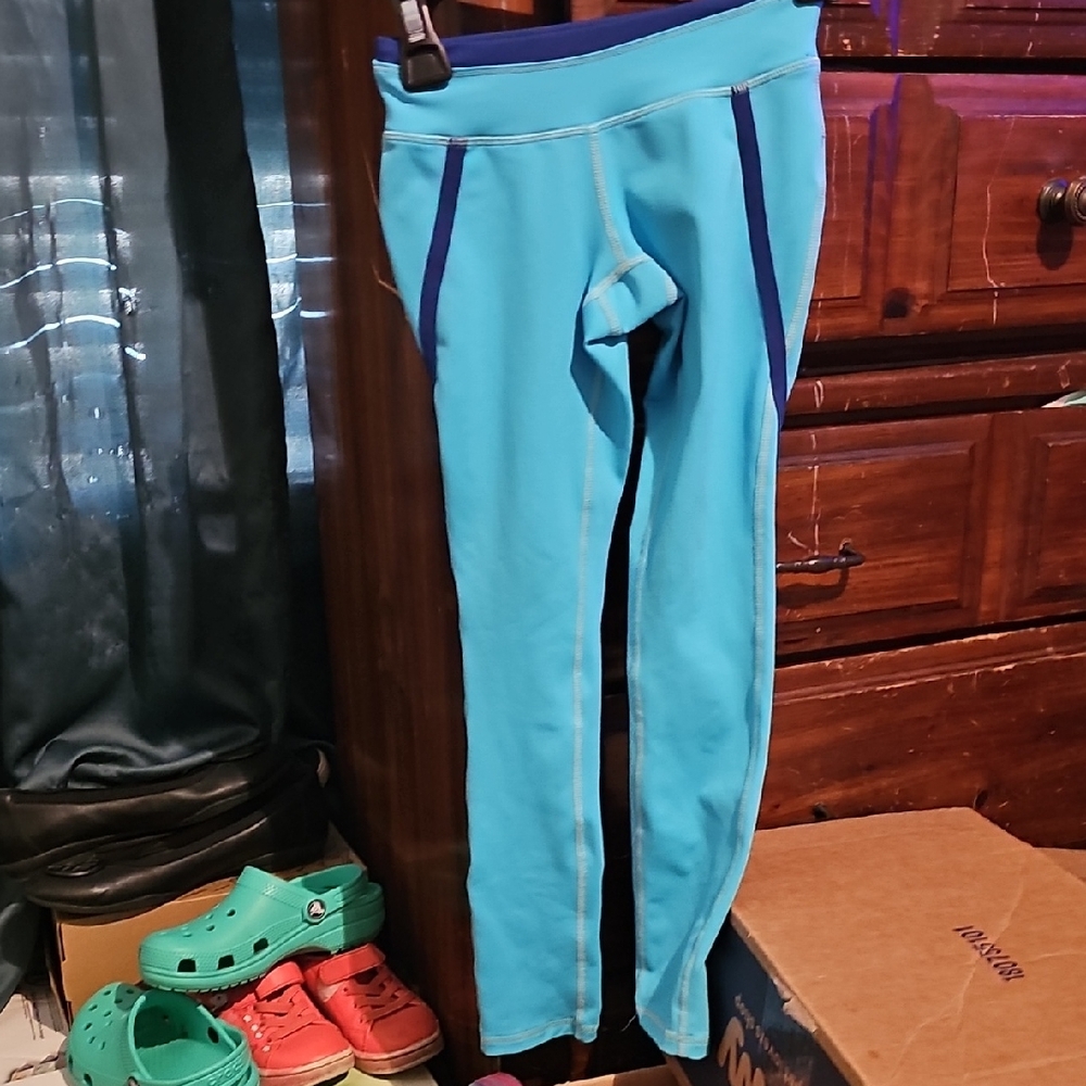 !!.                     Girls XS (4) Leggings